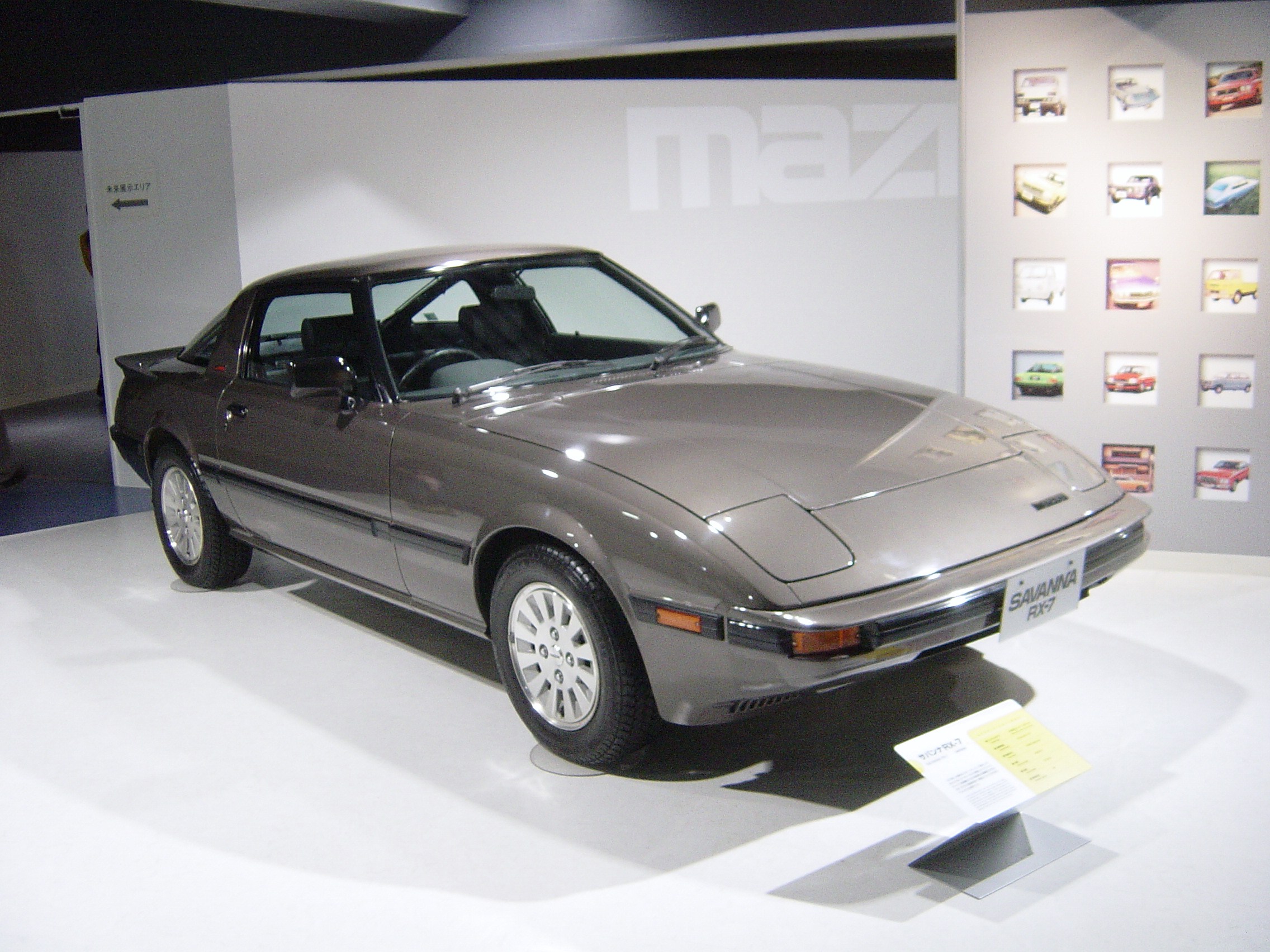 Black Mazda 929 1989