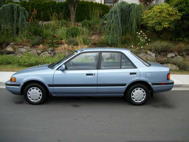 Blue Mazda 6 1991