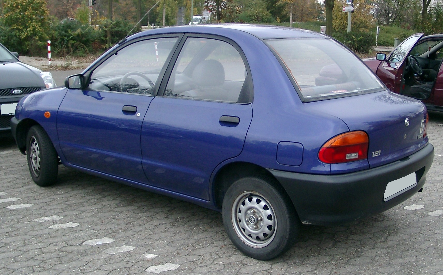 Mazda 121 1997