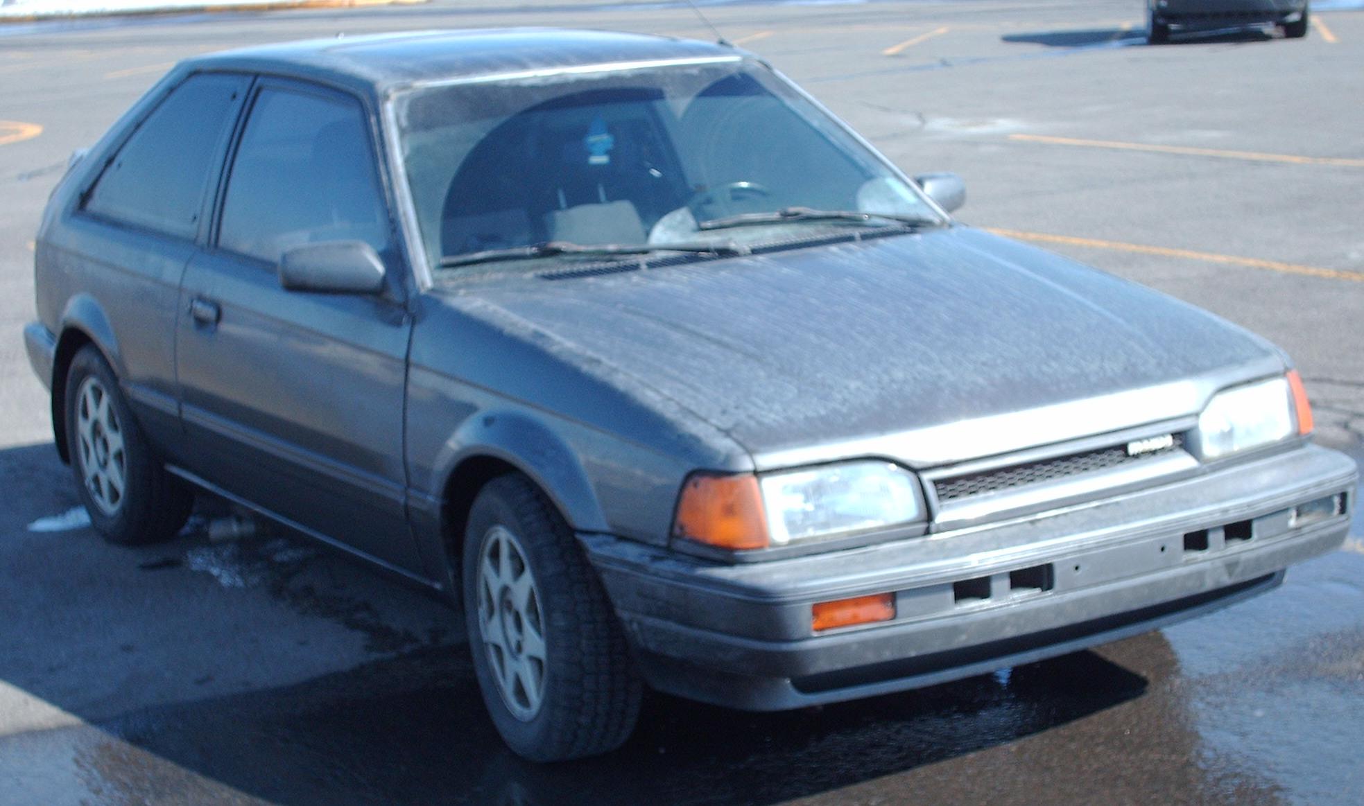 Mazda 323 1989