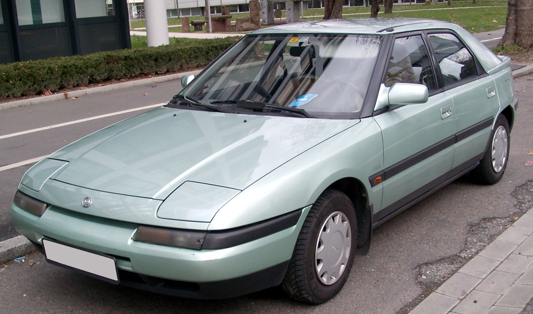 Mazda 323F 1992
