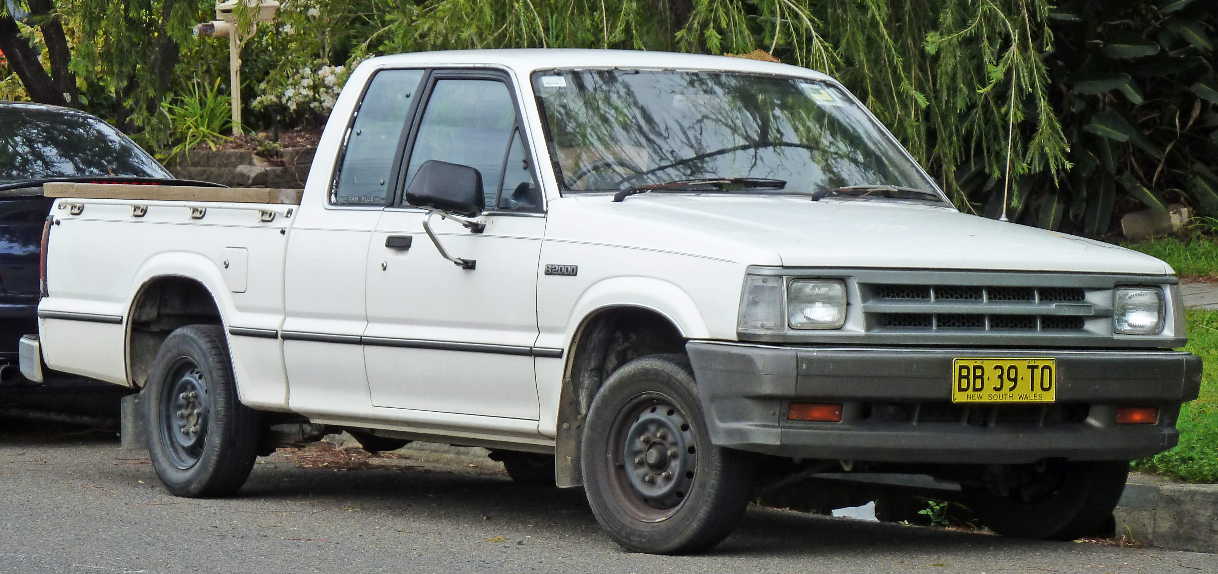Mazda B2000 1988