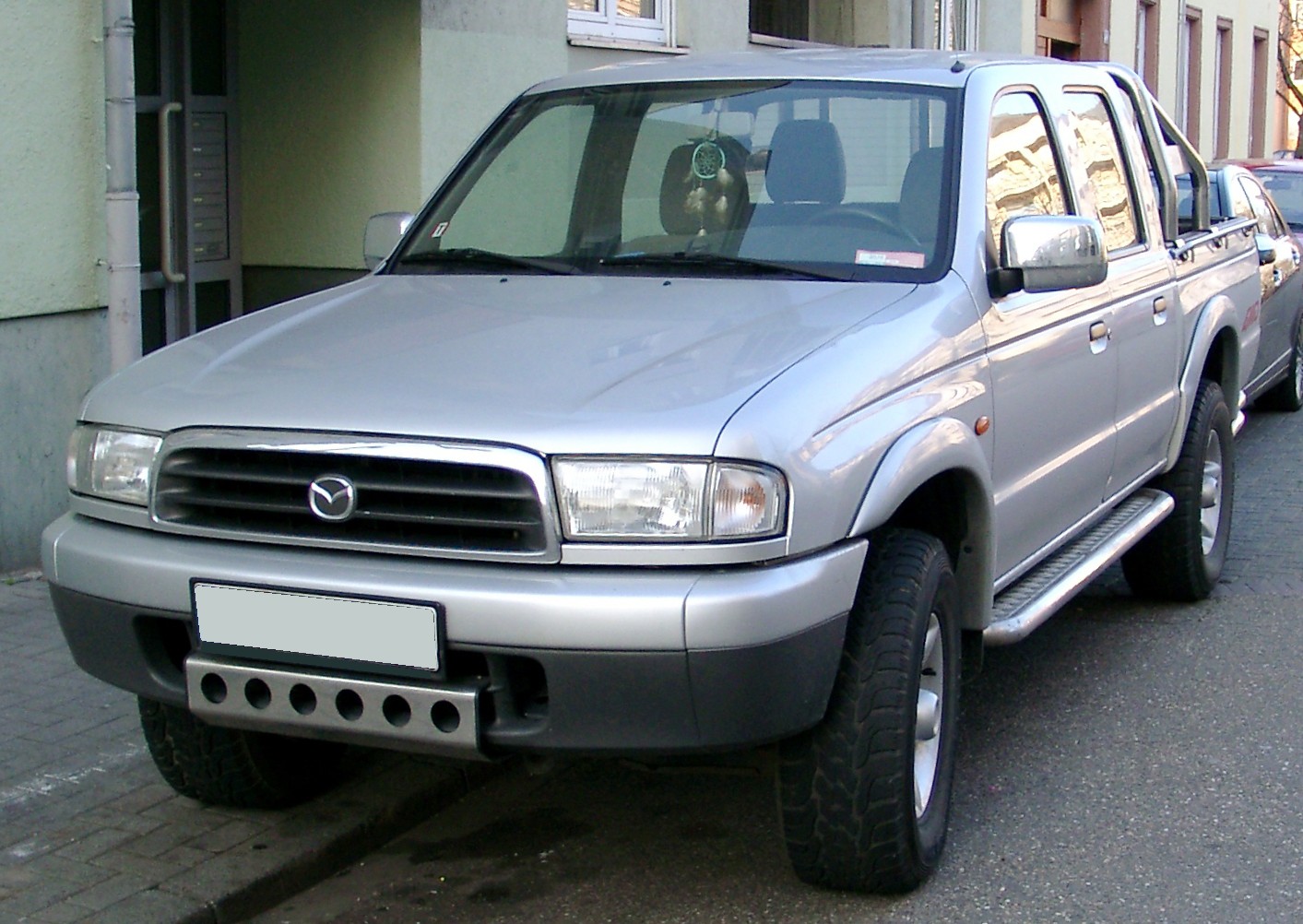 Mazda B2200 2001