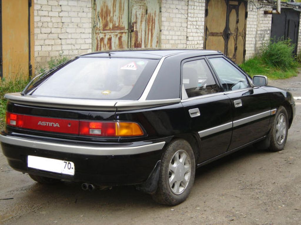 Mazda Familia 1989