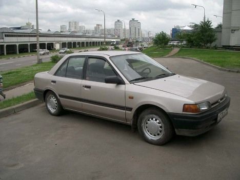 Mazda Familia 1993