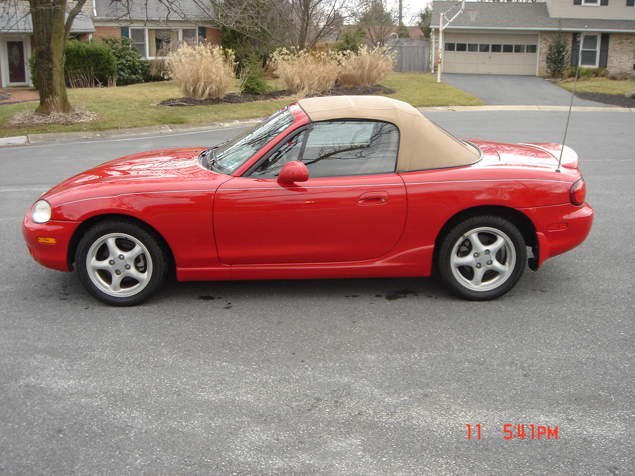 Mazda MX-5 1999: Review, Amazing Pictures and Images - Look at the car