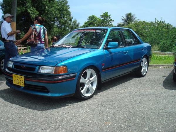 Mazda Protege 1990