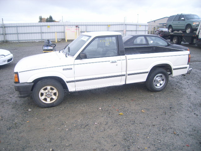 White Mazda B2000 1991