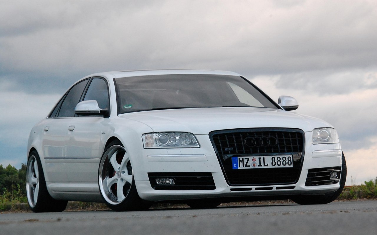 Audi S8 2011 Photo - 1