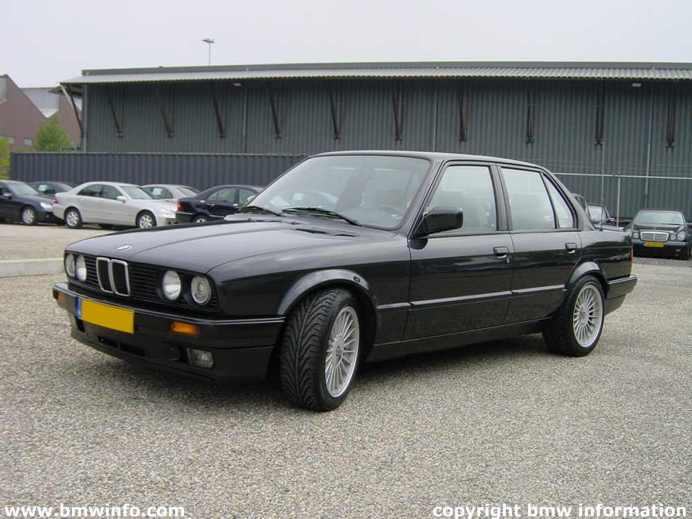 BMW 3 1991 Photo - 1