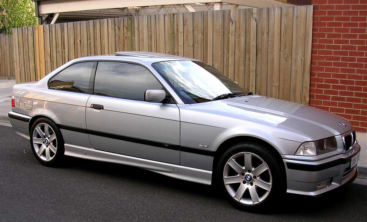 BMW 320i 1998 Photo - 1