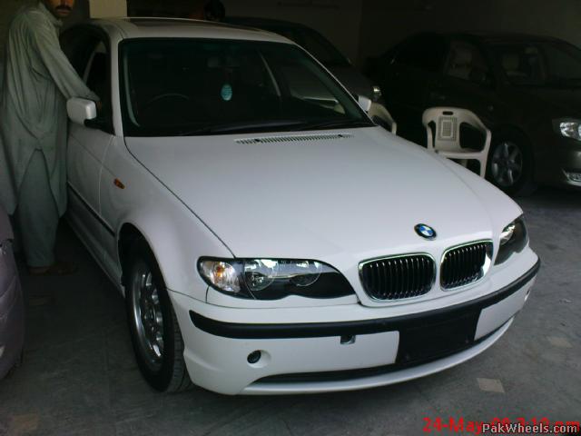 BMW 320i 2004 Photo - 1