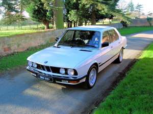 BMW 528i 1986 Photo - 1