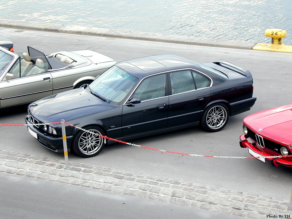 BMW 530i 1988 Photo - 1