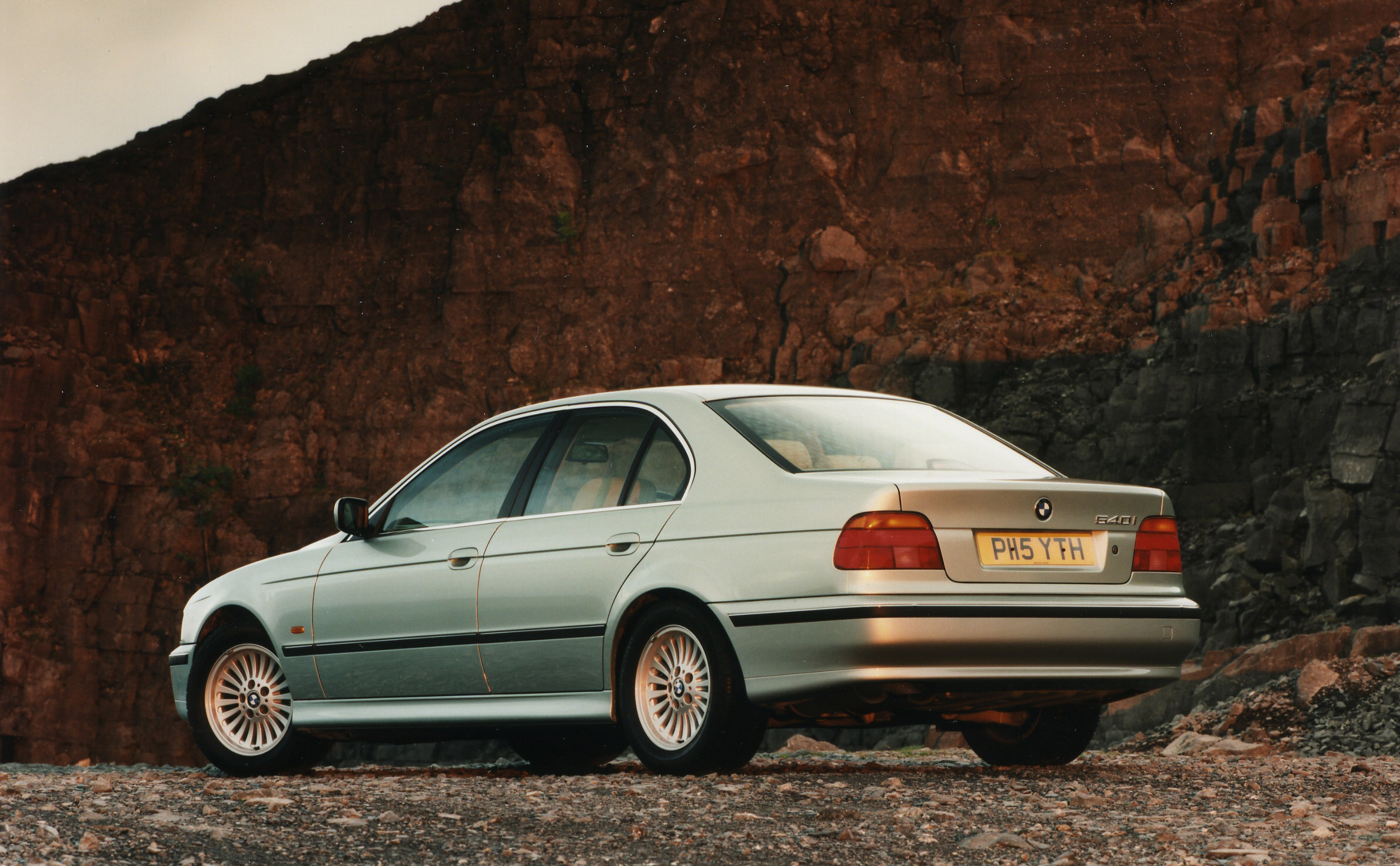 BMW 540i 1996 Photo - 1