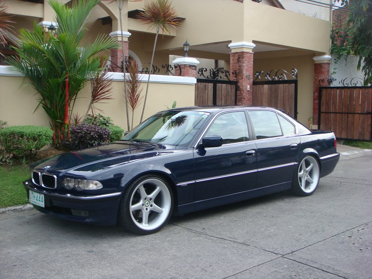 BMW 7 1998 Photo - 1