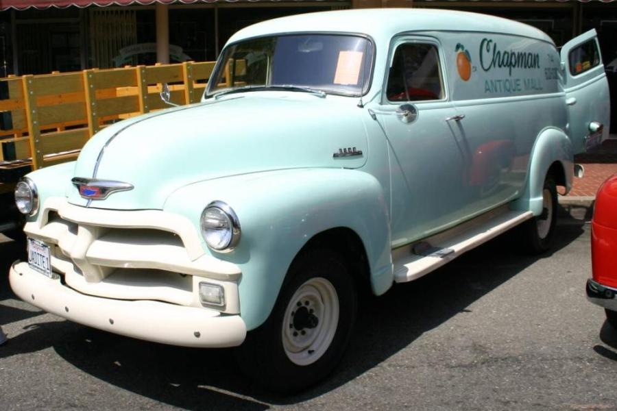 Chevrolet Panel 1954 Photo - 1