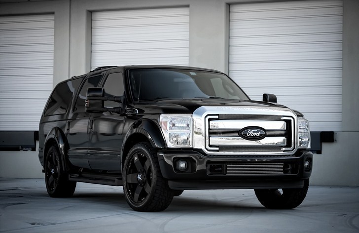 Ford Excursion 2015 Photo - 1