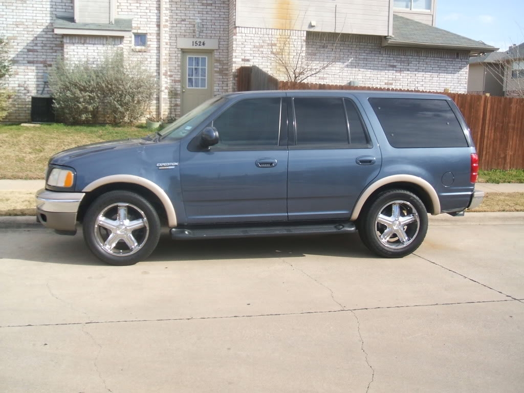 Ford Expedition 1999 Photo - 1