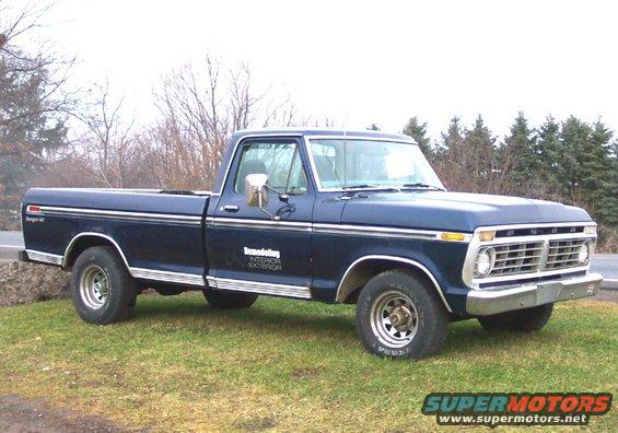 Ford F-150 1975 Photo - 1