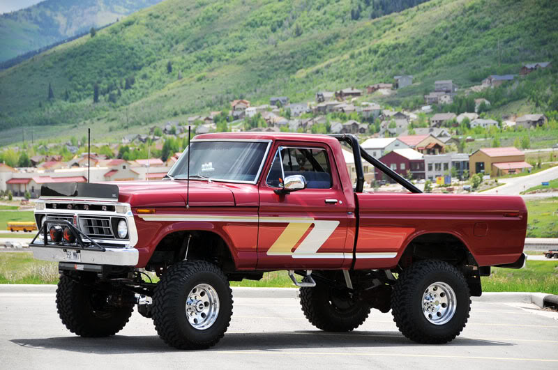 Ford F-250 1976 Photo - 1