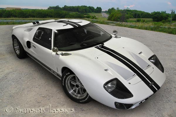 Ford GT40 1966 Photo - 1
