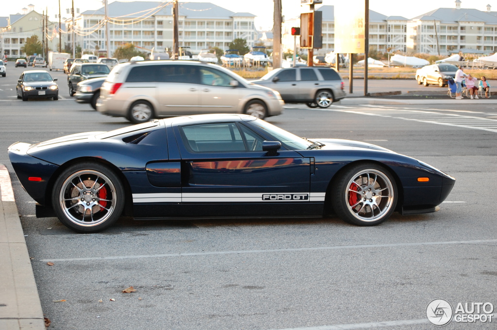 Ford GT40 2013 Photo - 1