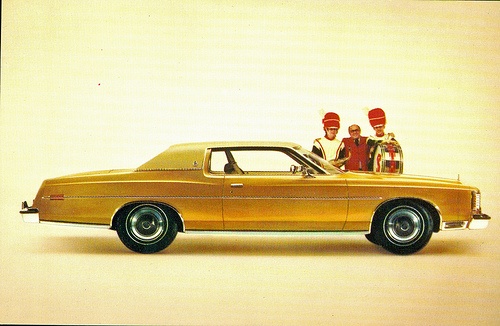 Ford LTD 1974 Photo - 1