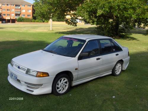 Ford Laser 1992 Photo - 1