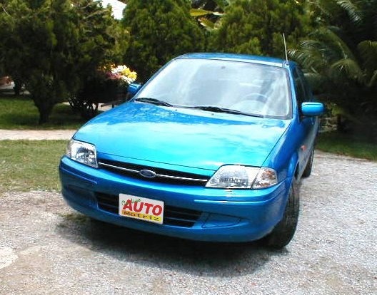 Ford Laser 2000 Photo - 1