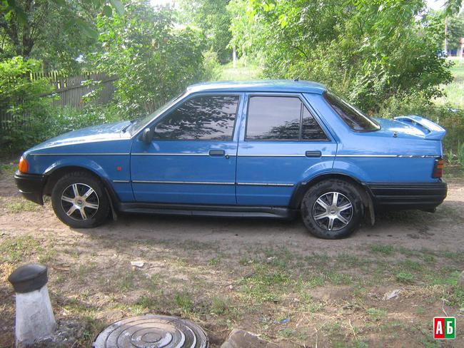 Ford Orion 1989 Photo - 1