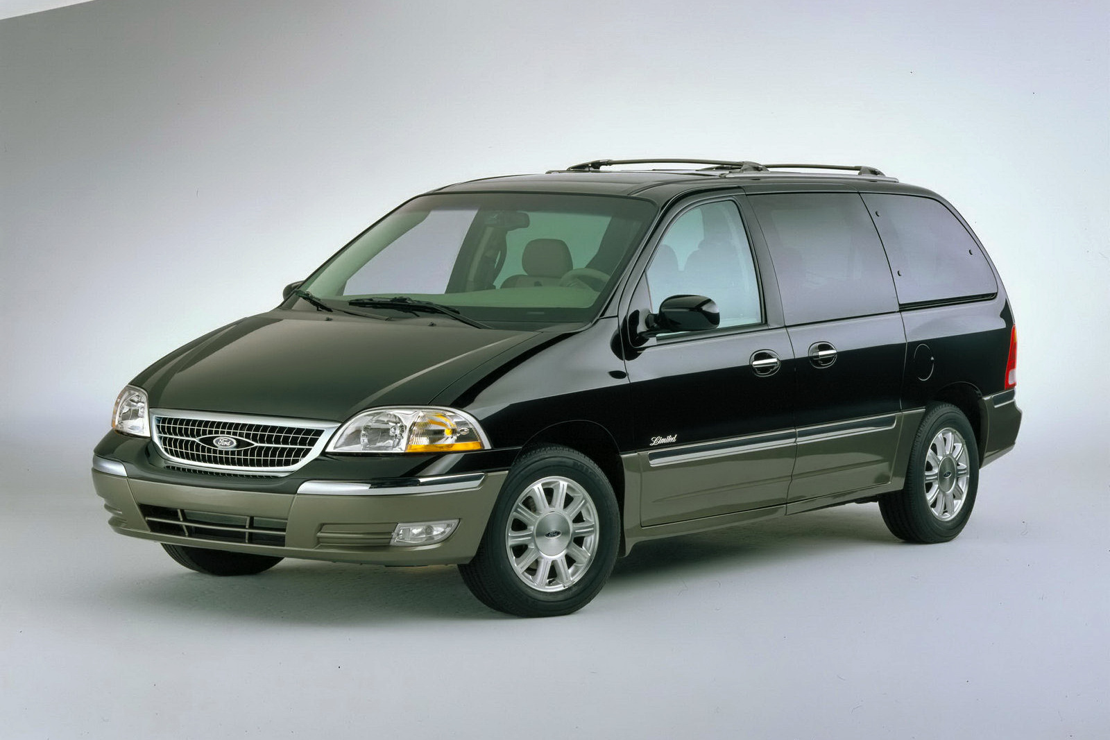 Ford Windstar 2007 Photo - 1