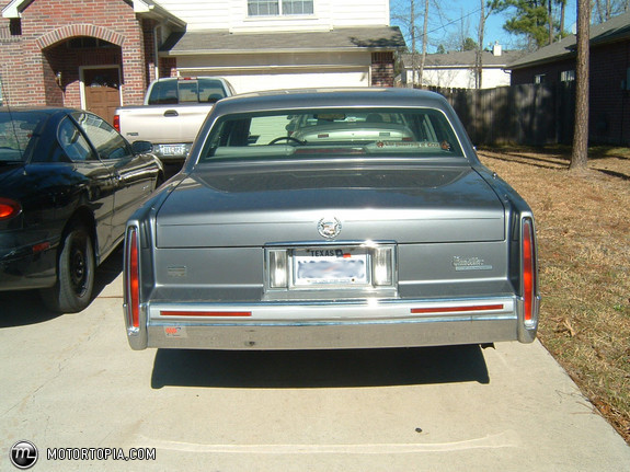 Cadillac Deville 1993 Photo - 1