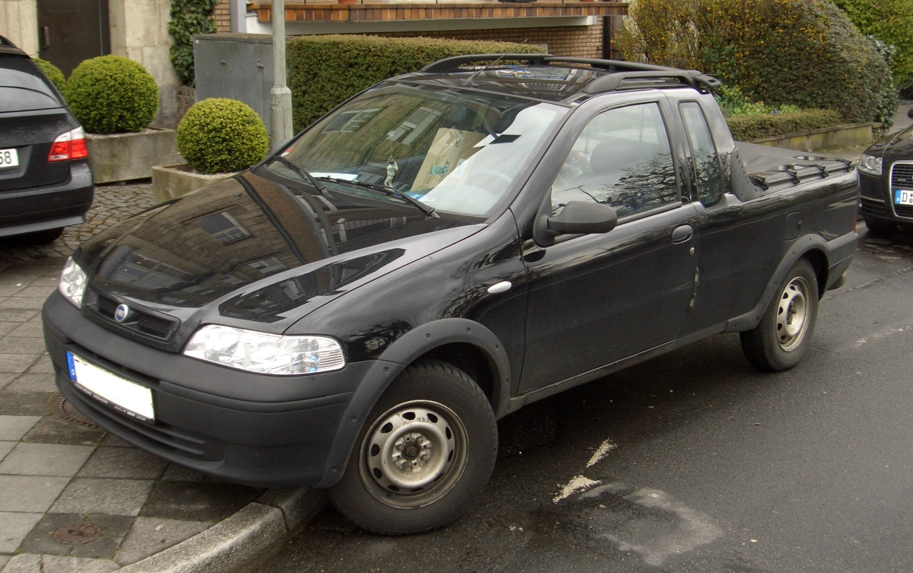 Fiat Strada 2001 Photo - 1