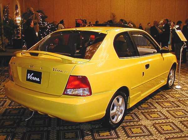 Hyundai Verna 2002 Photo - 1
