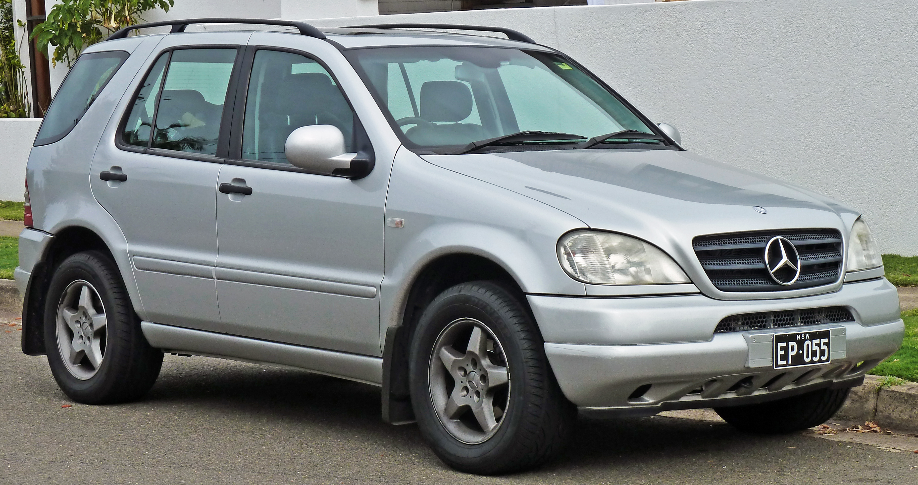 Mercedes-benz ML 2003 Photo - 1
