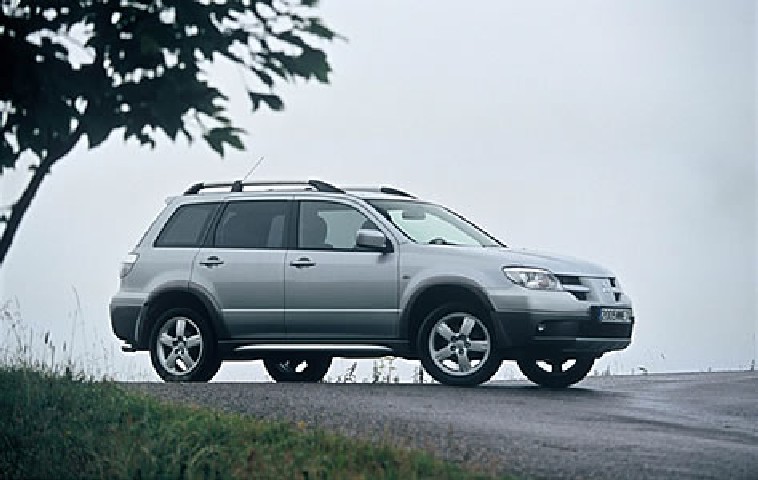 Mitsubishi Outlander 2000 Review, Amazing Pictures and