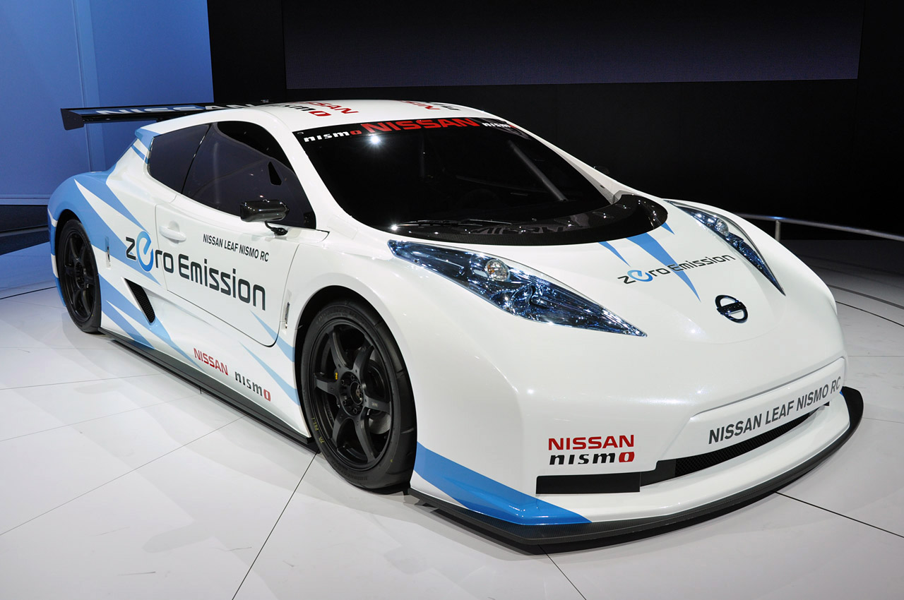 Nissan Leaf 2015 Photo - 1