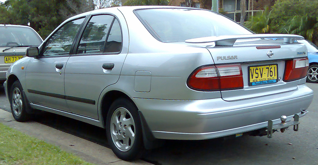 Nissan Pulsar 1999 Photo - 1