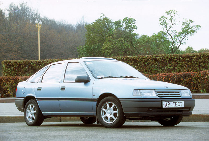 Opel Vectra 1989 Photo - 1