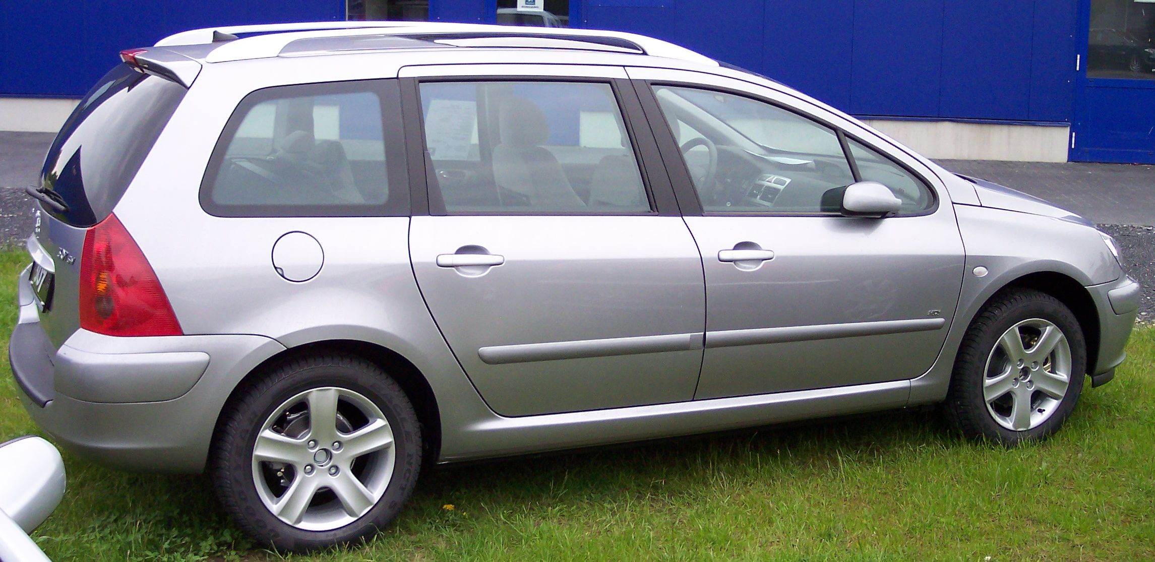 Peugeot SW 2005 Photo - 1