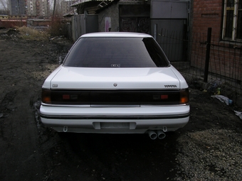 Toyota Carina 1987 Photo - 1