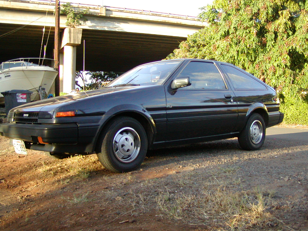 Toyota Corolla 1985 Photo - 1