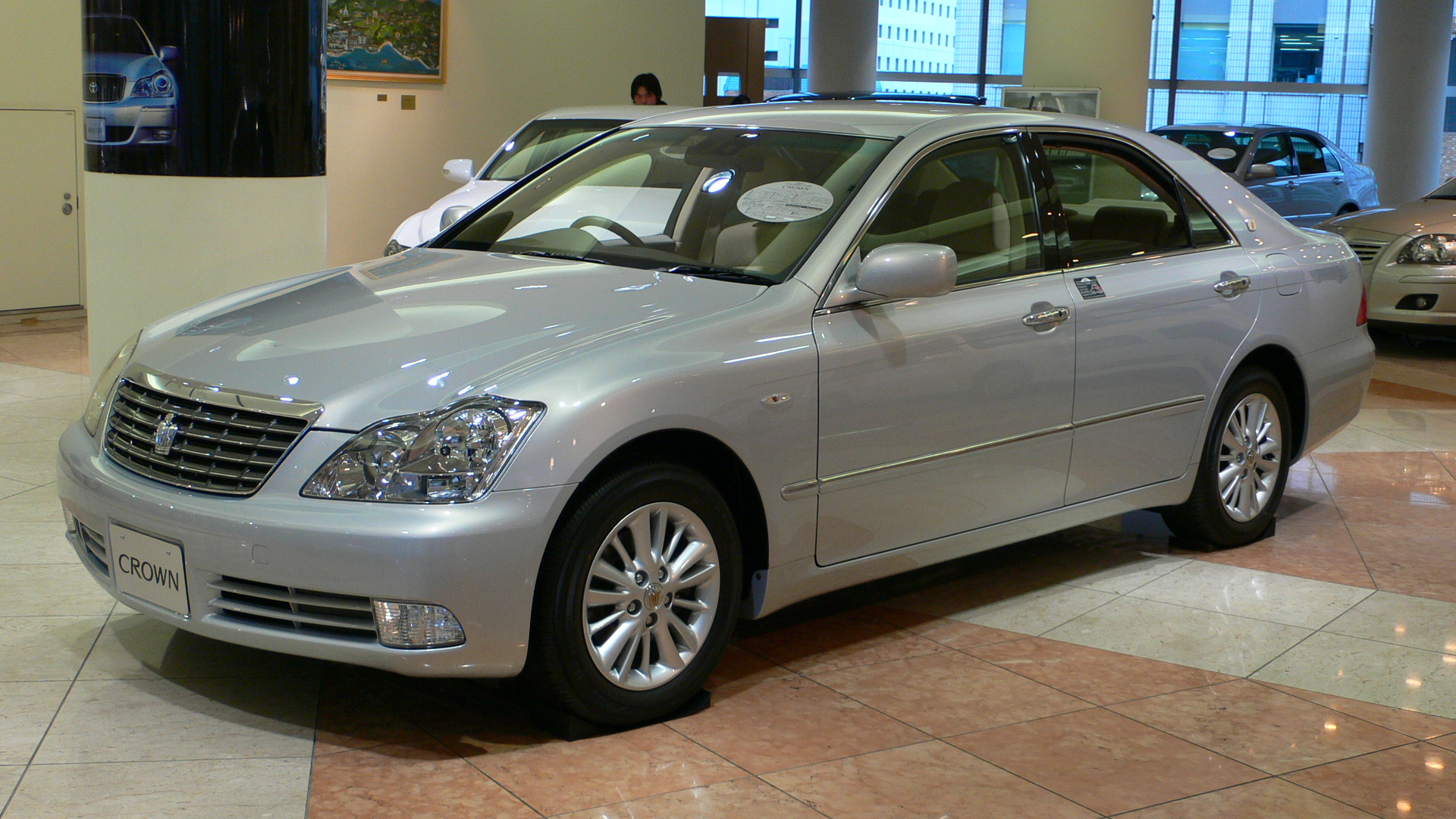 Toyota Crown 2005 Photo - 1