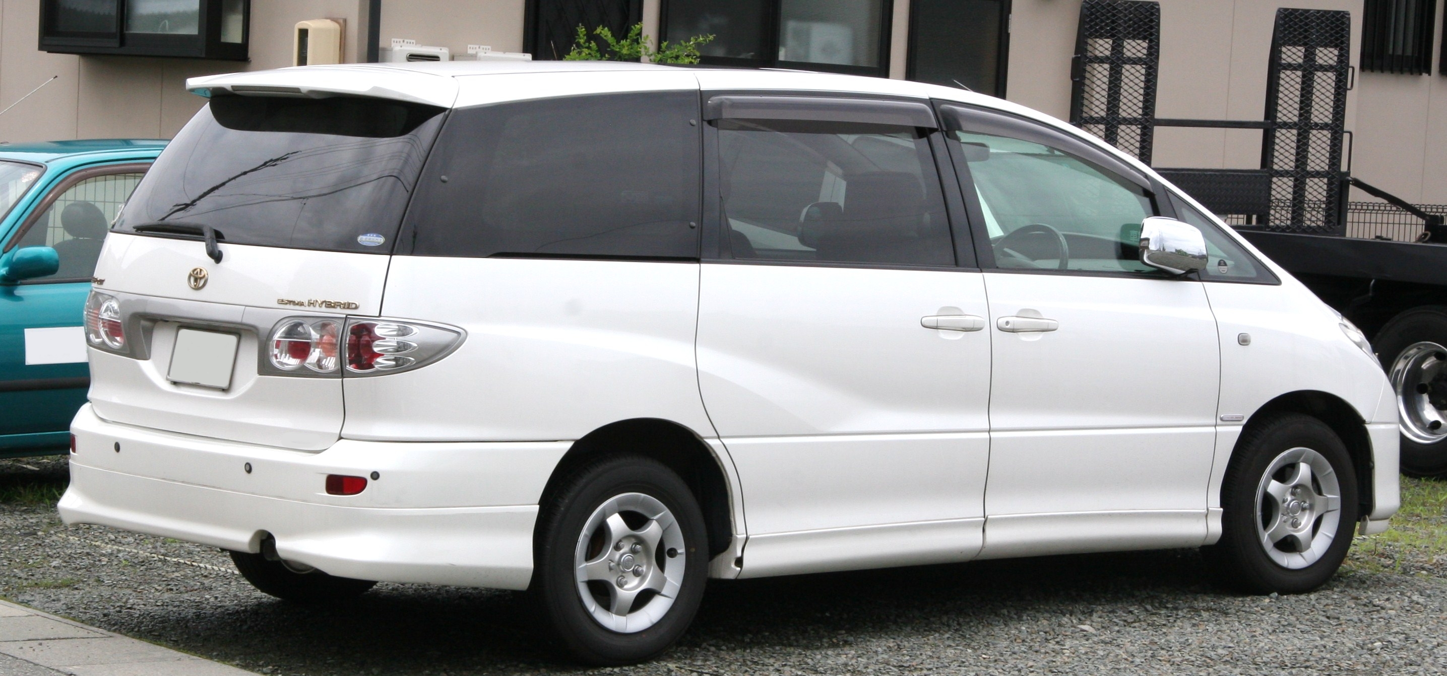Toyota Estima 2001 Photo - 1