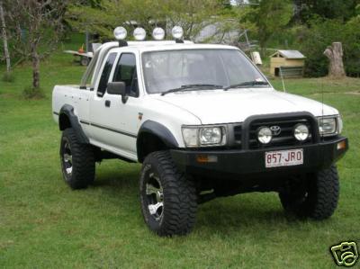 Toyota Hilux 1992 Photo - 1