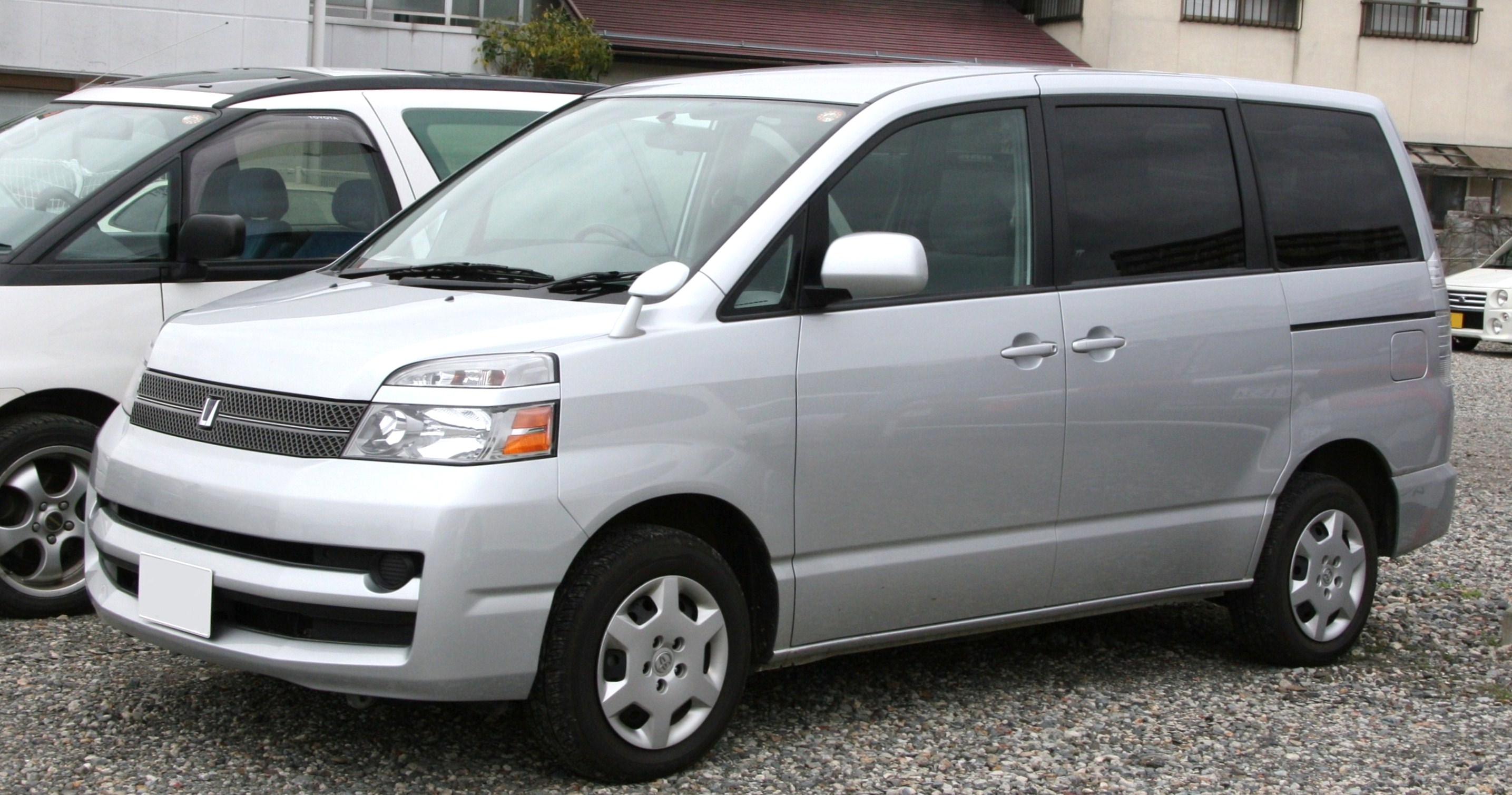 Toyota Voxy 2007 Photo - 1
