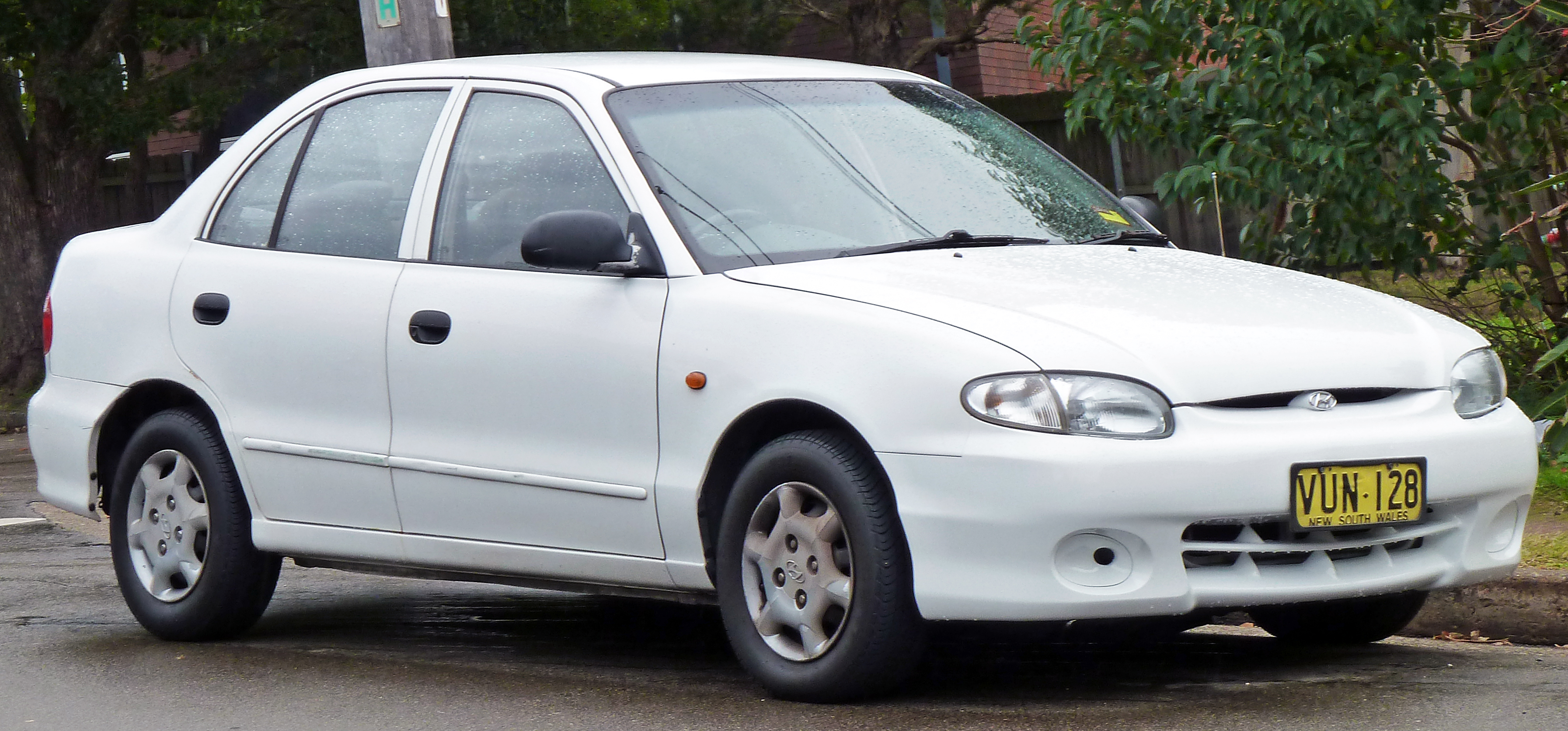 Hyundai Verna 1999