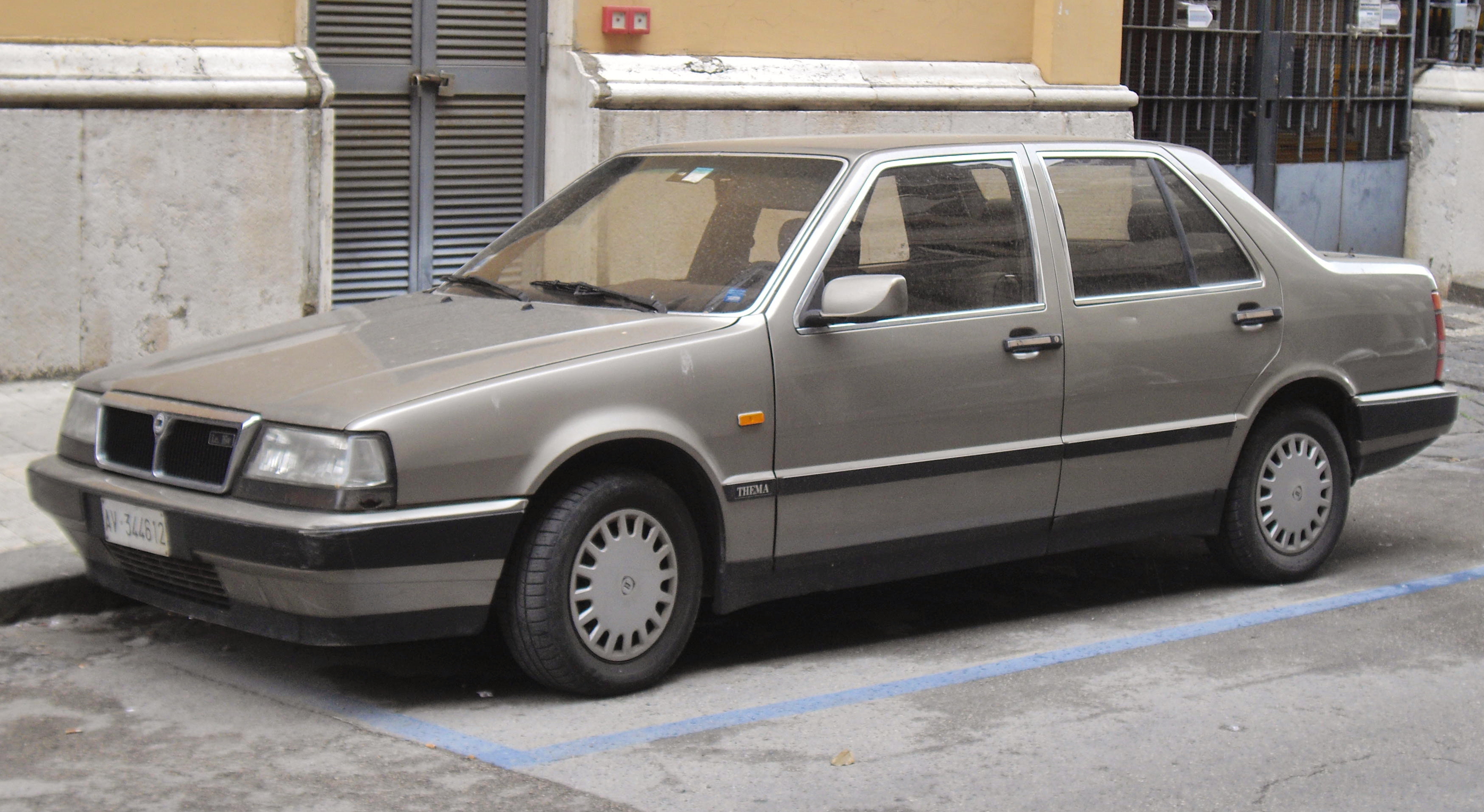 Lancia Thema 1990