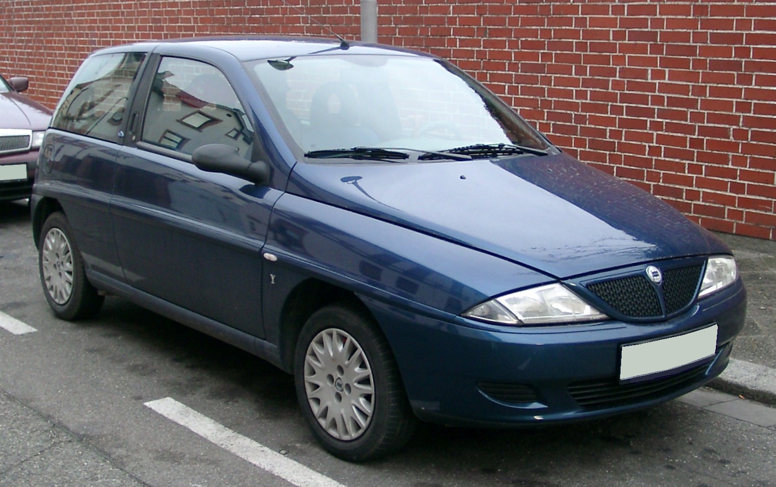 Lancia Ypsilon 2000